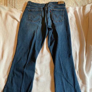 Ladies Levi's 515 boot cut long denim jeans